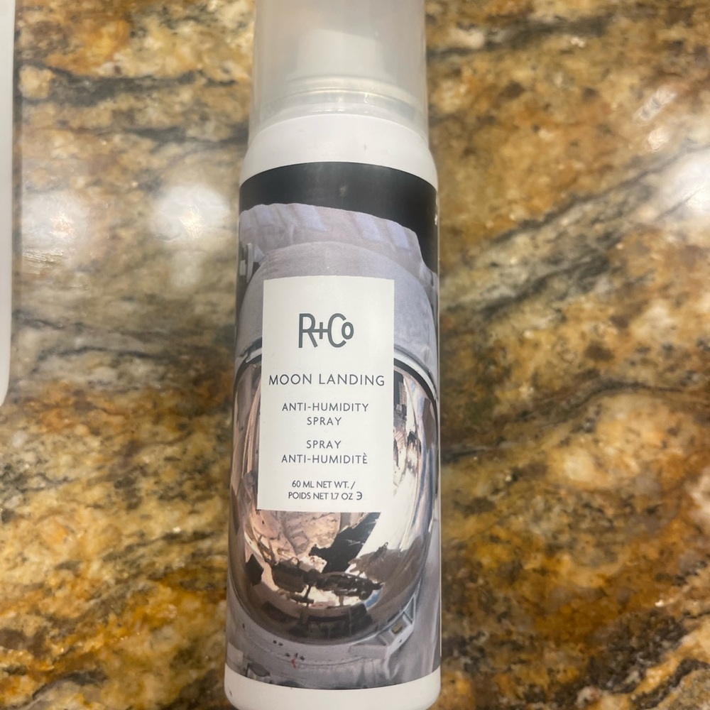 R+Co Product with Silver Base